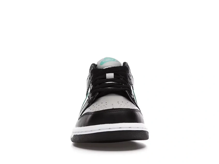 Фото № 2 с приближением к товару «‎Nike Dunk Low»
