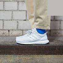 Фото № 3 с приближением к товару «‎Adidas Ultraboost 4.0 Dna »