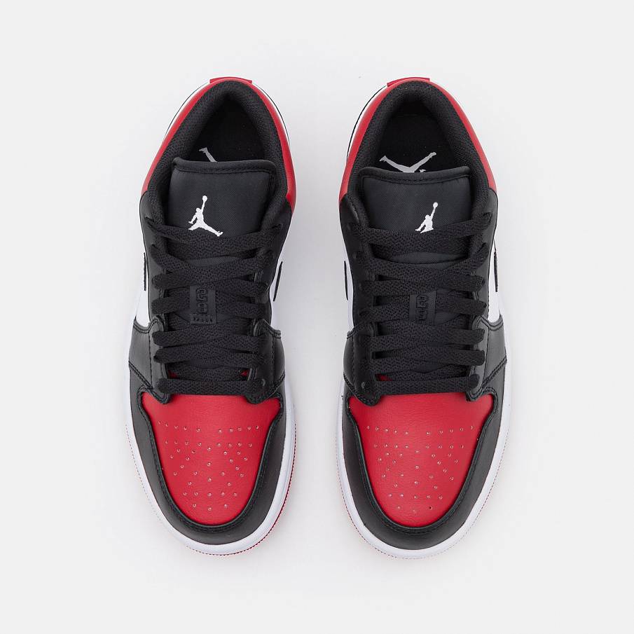Фото № 4 с приближением к товару «‎Air Jordan 1 »
