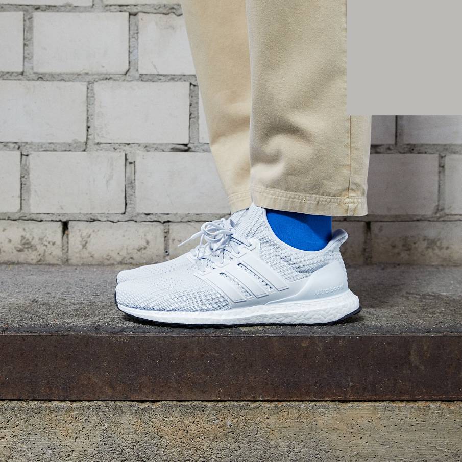 Фото № 3 с приближением к товару «‎Adidas Ultraboost 4.0 Dna »