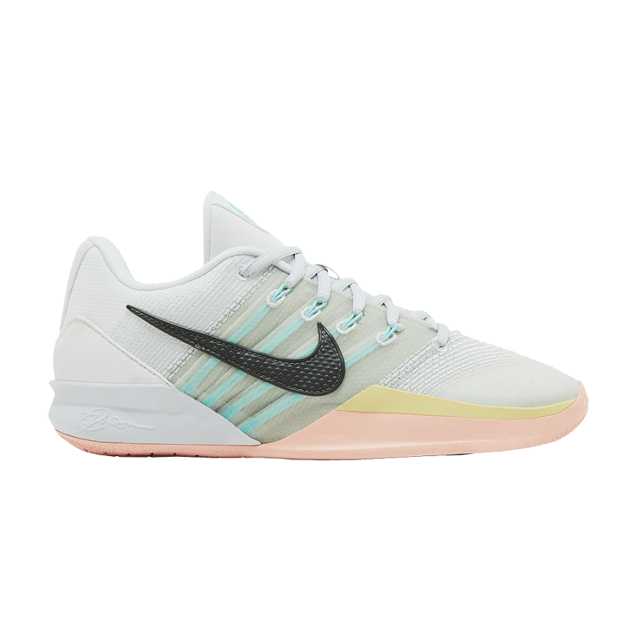 Фото № 1 с приближением к товару «‎Nike Women's Sabrina 3 Silencer»