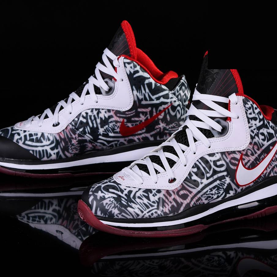 Фото № 1 с приближением к товару «‎Nike Lebron 8 GS Graffiti »