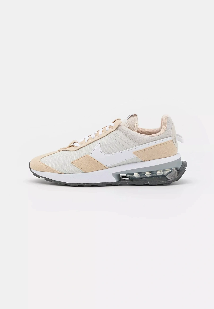 Фото № 1 с приближением к товару «‎W AIR MAX PRE DAY NN»