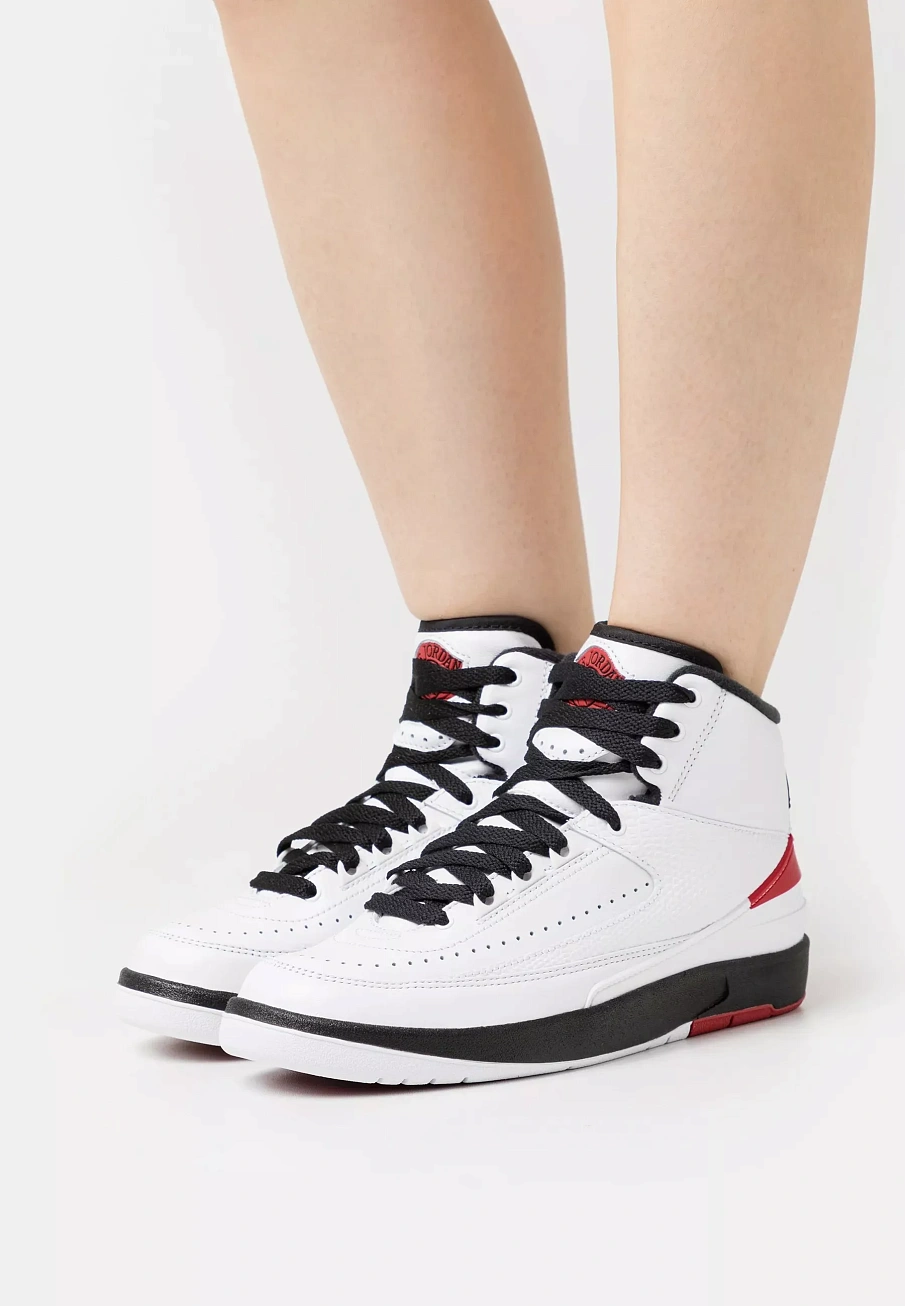 Фото № 1 с приближением к товару «‎WMNS AIR JORDAN 2 RETRO»
