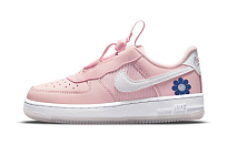 Фото № 1 с приближением к товару «‎(BP)Nike Force 1 Toggle SE Pink»