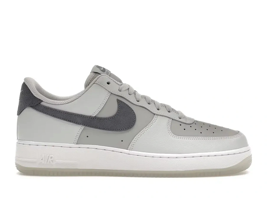 Фото № 1 с приближением к товару «‎Nike Air Force 1 '07 LV8»