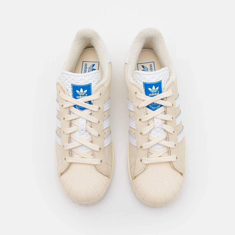 Фото № 4 с приближением к товару «‎Adidas Superstar »