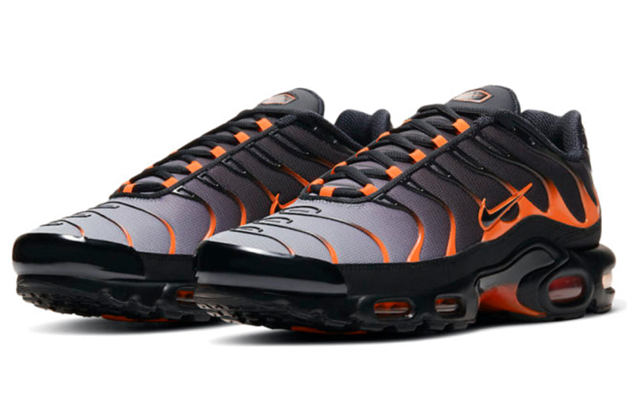 Фото № 3 с приближением к товару «‎Nike Air Max Plus BlackRed»