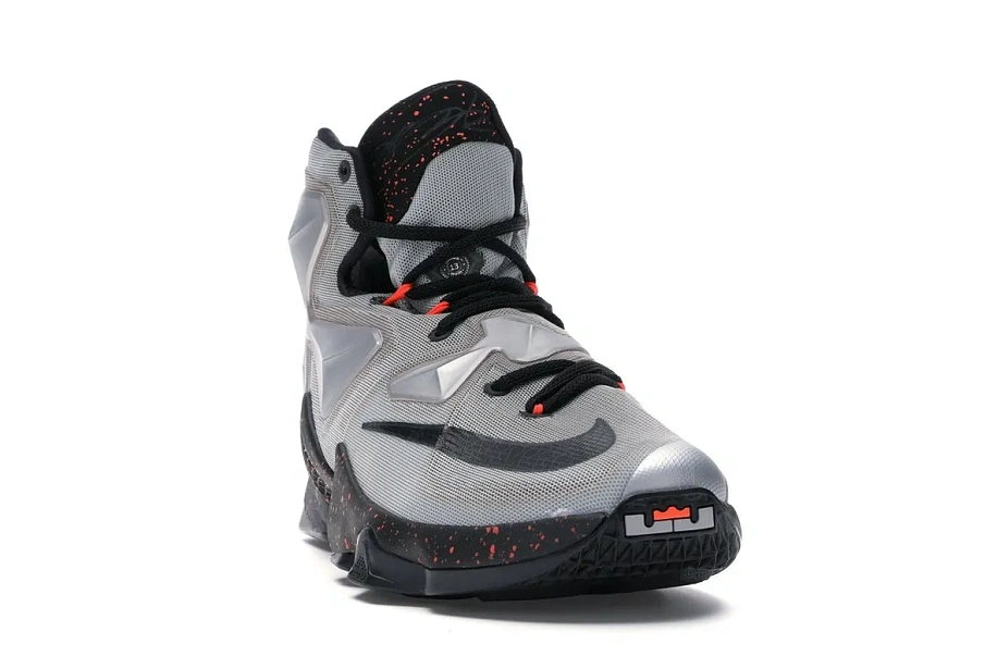 Фото № 3 с приближением к товару «‎Nike LeBron 13 Lava»
