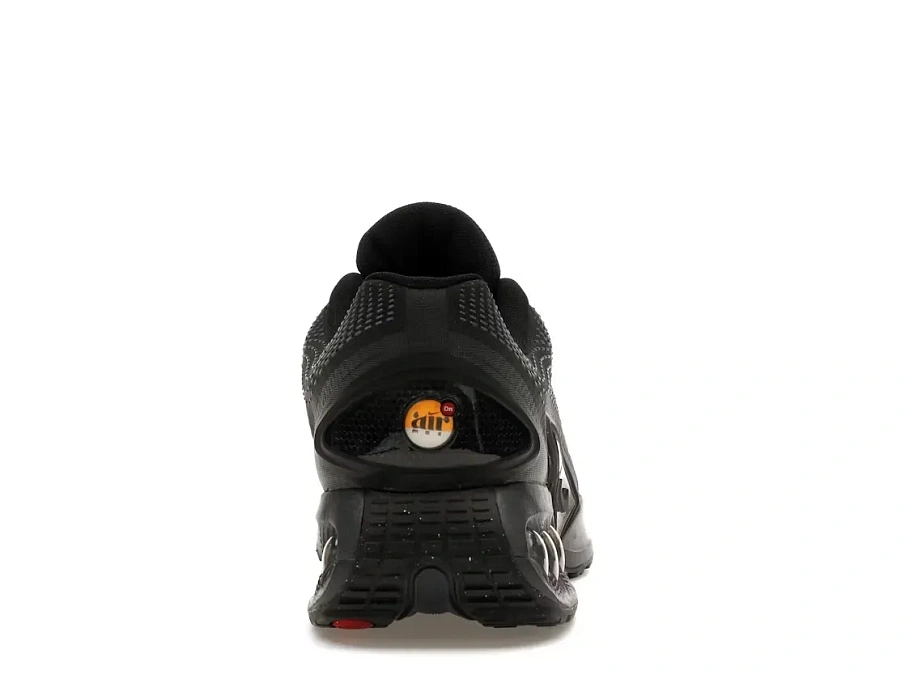 Фото № 4 с приближением к товару «‎Nike Air Max Dn»