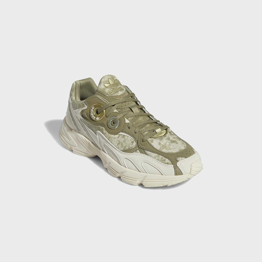 Фото № 4 с приближением к товару «‎Кроссовки Adidas SPAD111A1ZP-M11»