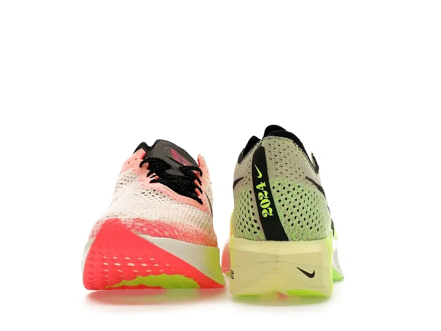 Фото № 4 с приближением к товару «‎Nike ZoomX Vaporfly 3»