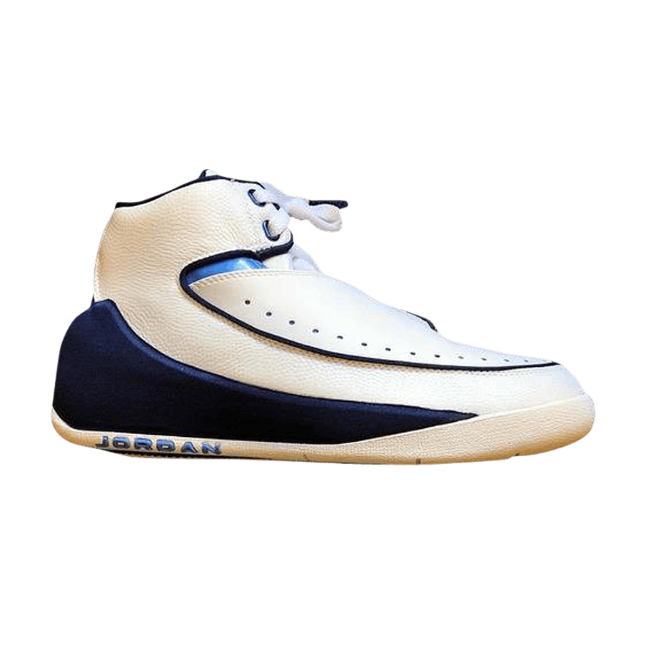 Фото № 1 с приближением к товару «‎Nu Retro Air Jordan 2 White Midnight Navy»
