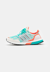 Фото № 1 с приближением к товару «‎Adidas Ultraboost 5.0 Dna »