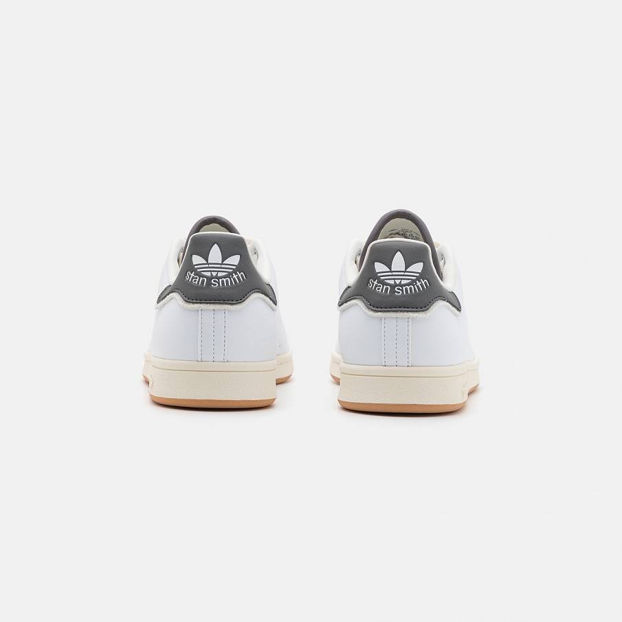 Фото № 3 с приближением к товару «‎Adidas Stan Smith »