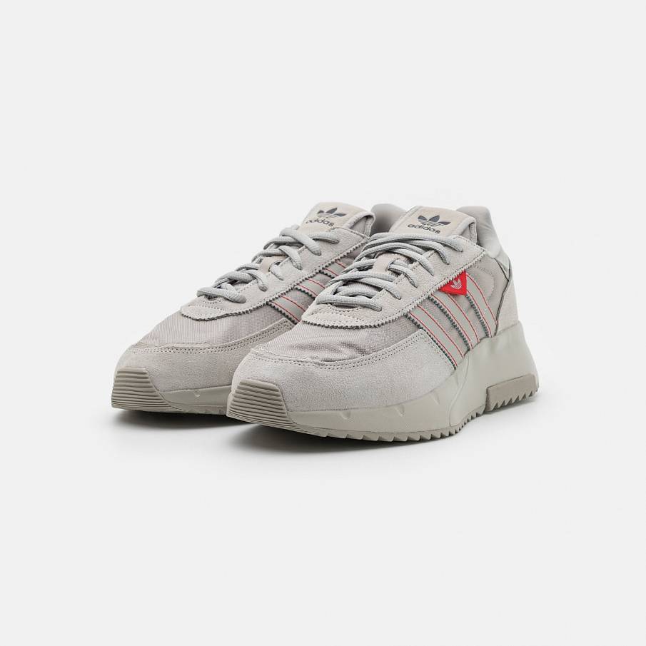 Фото № 2 с приближением к товару «‎Adidas Retropy F2 »