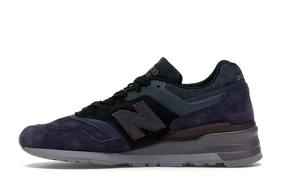 Фото № 3 с приближением к товару «‎New Balance 997»