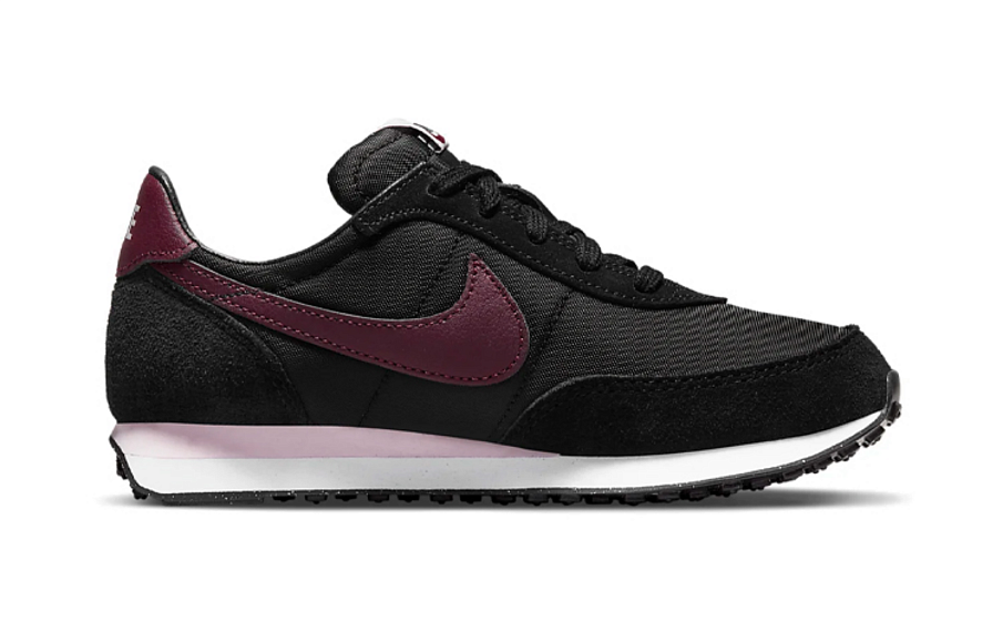 Фото № 2 с приближением к товару «‎(BP)Nike Waffle Trainer 2 Sneakers BlackRed»
