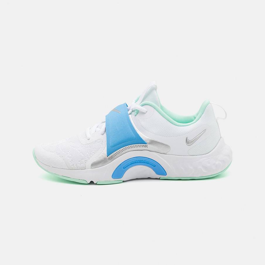 Фото № 1 с приближением к товару «‎Nike W Renew IN Season TR 12»
