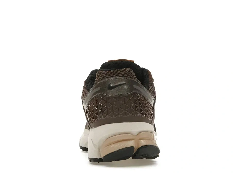 Фото № 4 с приближением к товару «‎Nike Zoom Vomero 5»