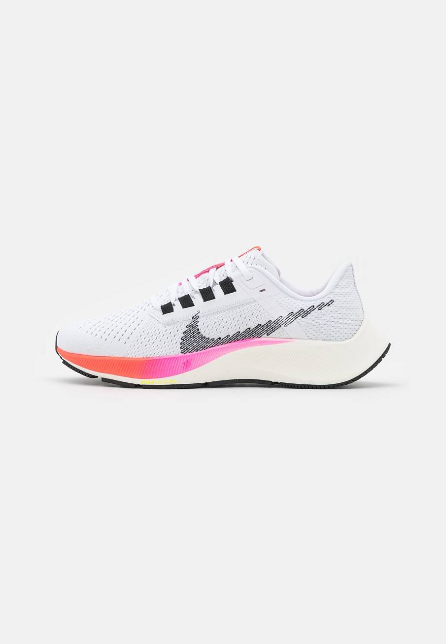 Фото № 2 с приближением к товару «‎Nike Air Zoom Pegasus 38»