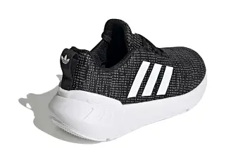 (BP) adidas originals Swift Run 22 Running Shoes Black - 5