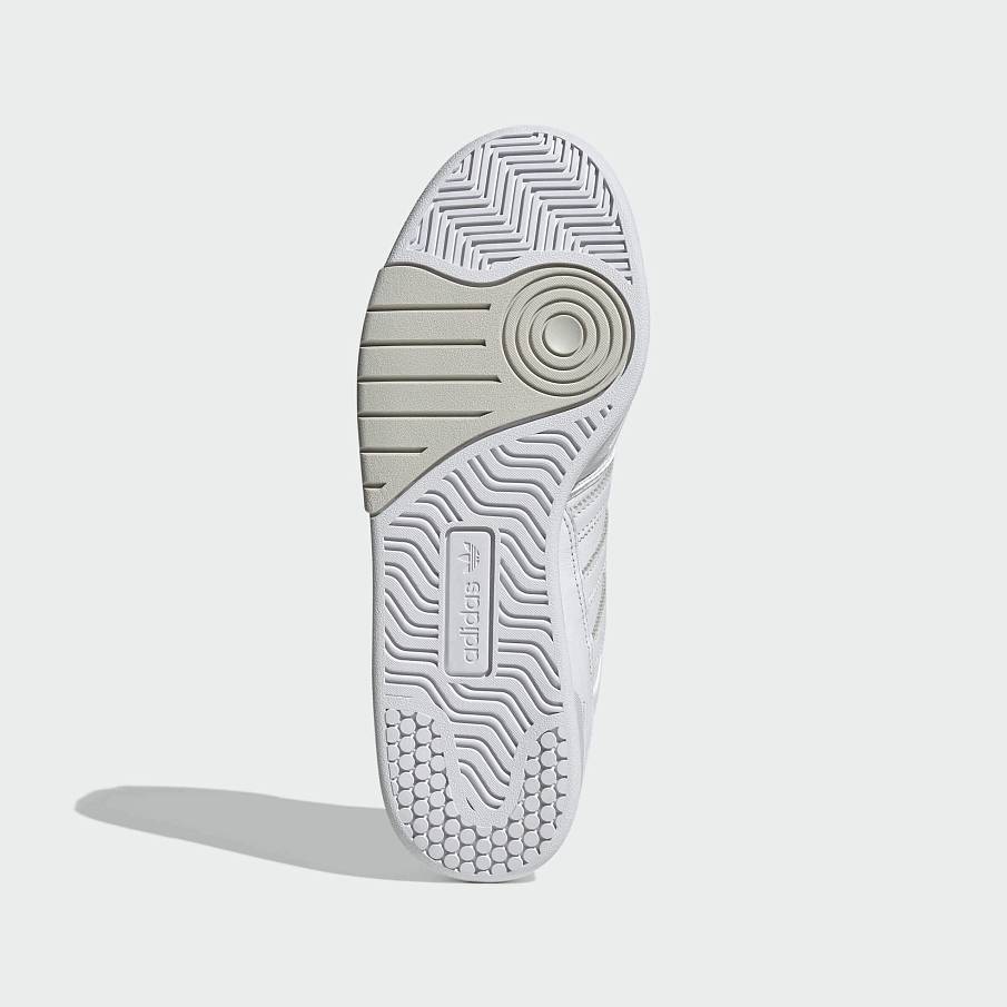 Фото № 5 с приближением к товару «‎Adidas Courtic »