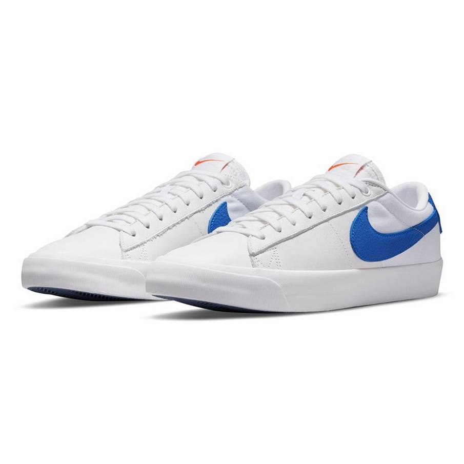 Фото № 2 с приближением к товару «‎Nike Varsity »