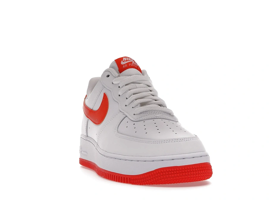 Фото № 2 с приближением к товару «‎Nike Air Force 1 Low White Orange (2021)»