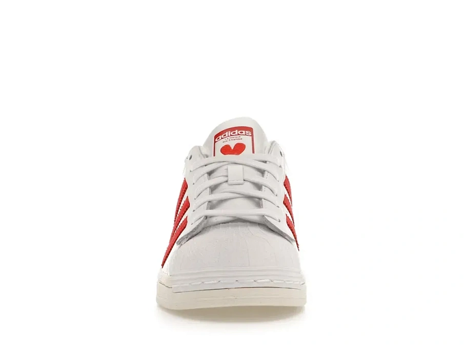 Фото № 2 с приближением к товару «‎adidas Superstar»