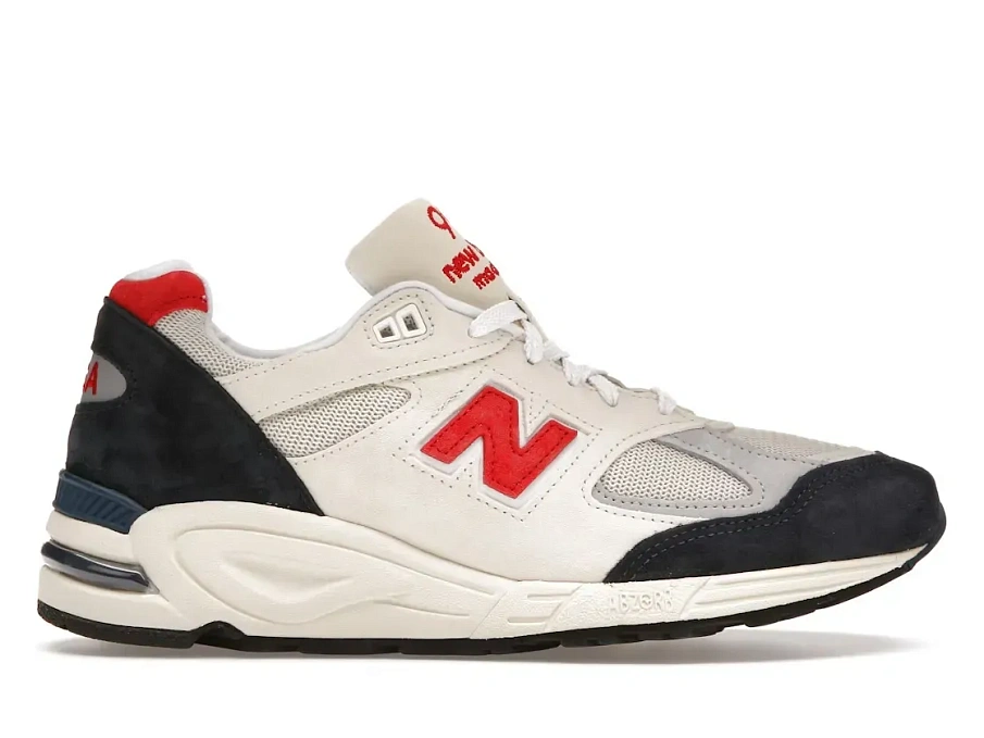 Фото № 1 с приближением к товару «‎New Balance 990v2»