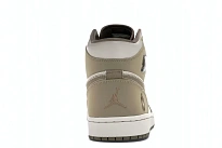 Фото № 4 с приближением к товару «‎Jordan 1 Retro Armed Forces Pearl White»