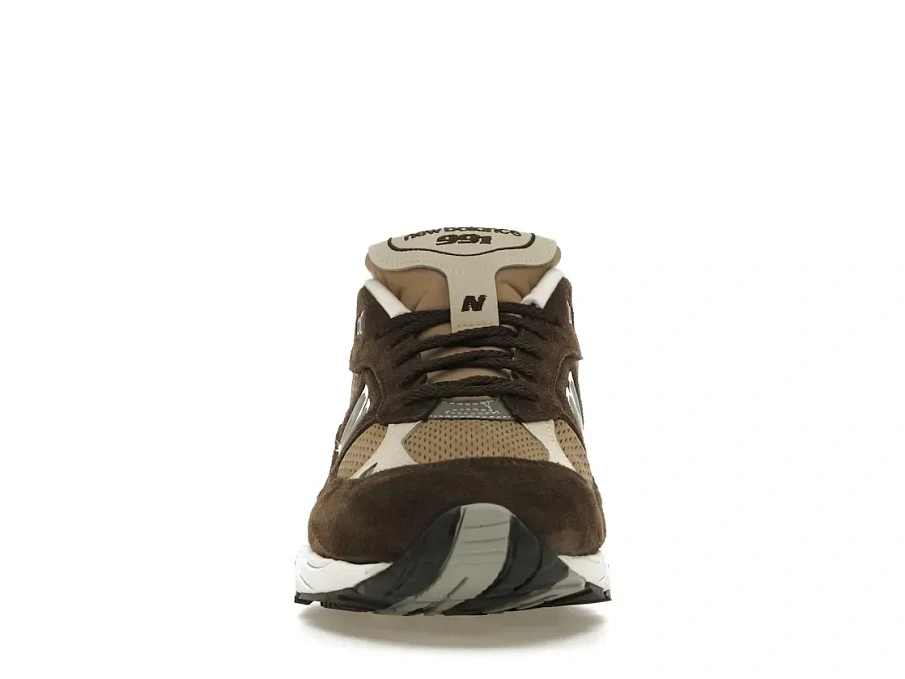 Фото № 2 с приближением к товару «‎New Balance 991»