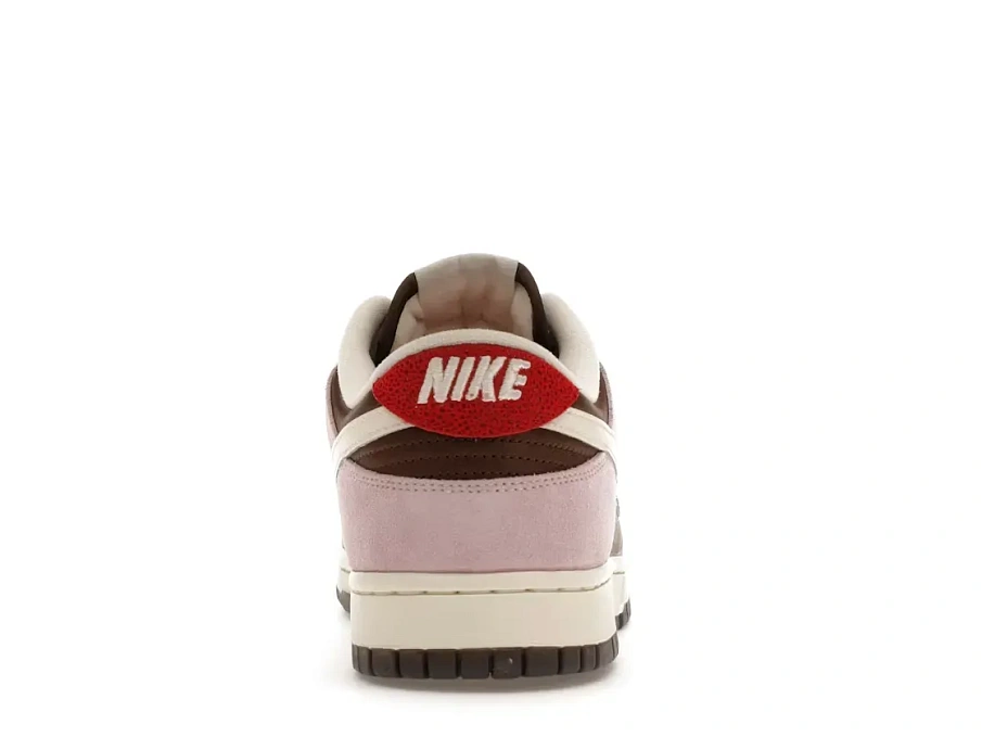Фото № 4 с приближением к товару «‎Nike Dunk Low»