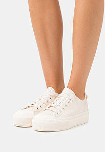 Фото № 2 с приближением к товару «‎Adidas Nizza Platform »