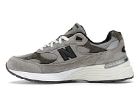 Фото № 3 с приближением к товару «‎New Balance 992»