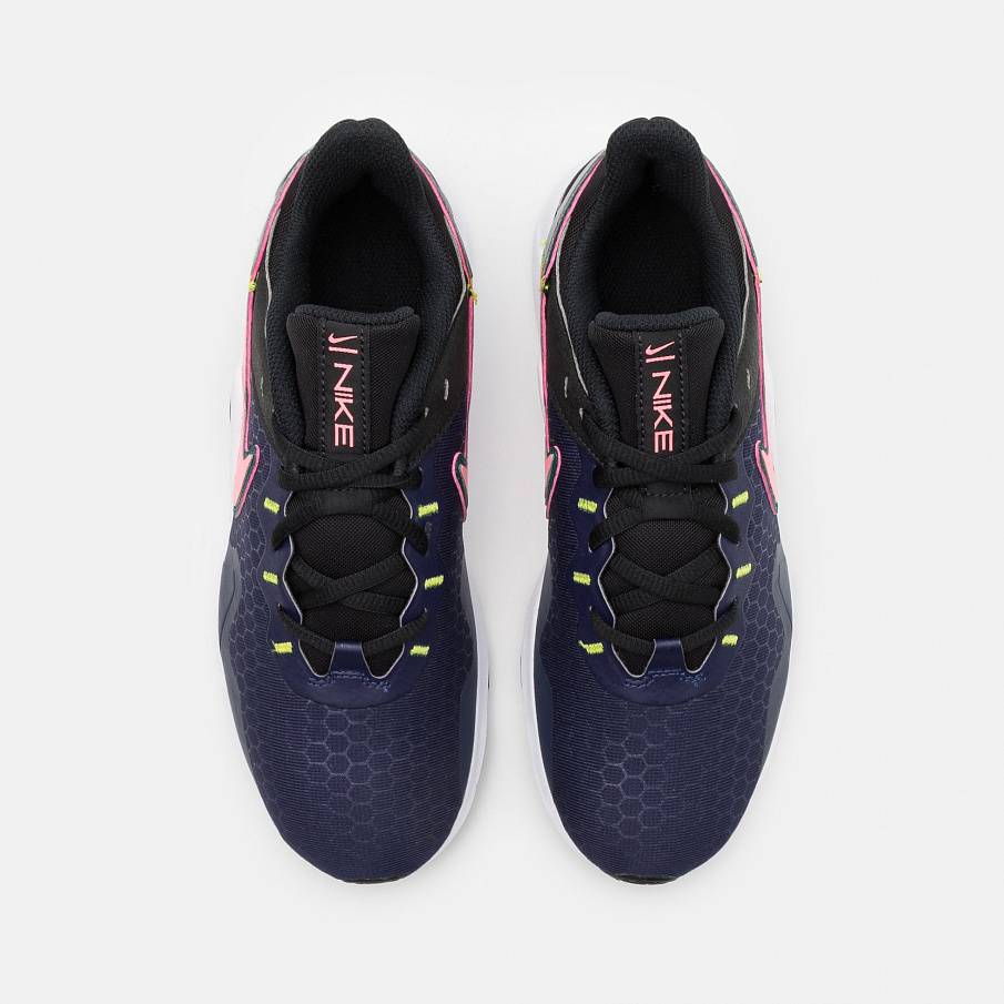 Фото № 4 с приближением к товару «‎Nike Legend Essential»