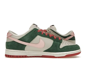 Nike Dunk Low SE All Petals United Fir Green  - 3