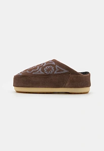 Фото № 1 с приближением к товару «‎MULE EMBROIDERED UNISEX»