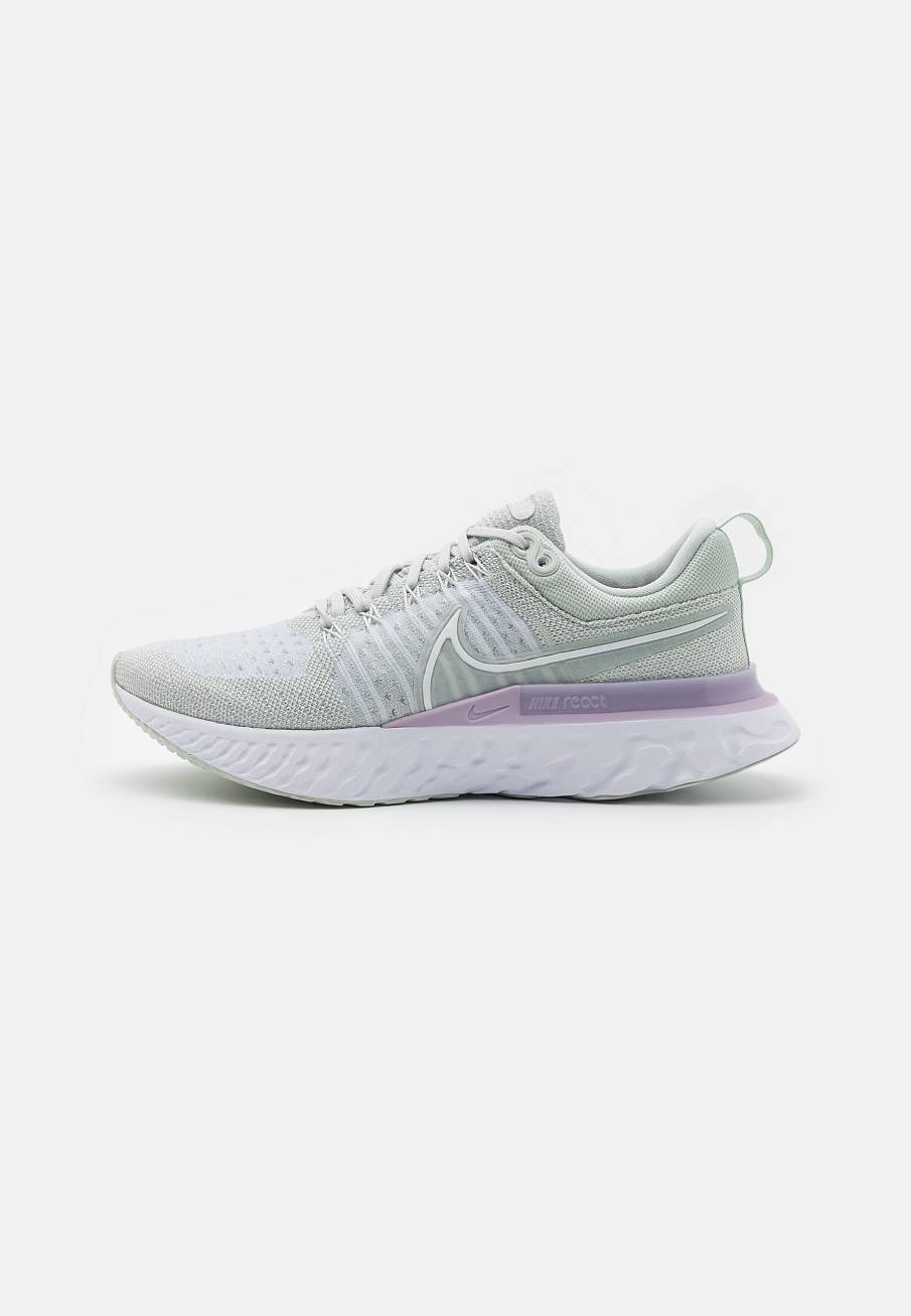 Фото № 1 с приближением к товару «‎Nike DO»