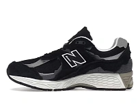 Фото № 3 с приближением к товару «‎New Balance 2002R»