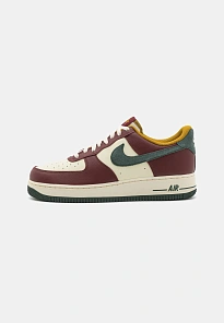 Фото № 1 с приближением к товару «‎AIR FORCE 1 ’07 LV8»