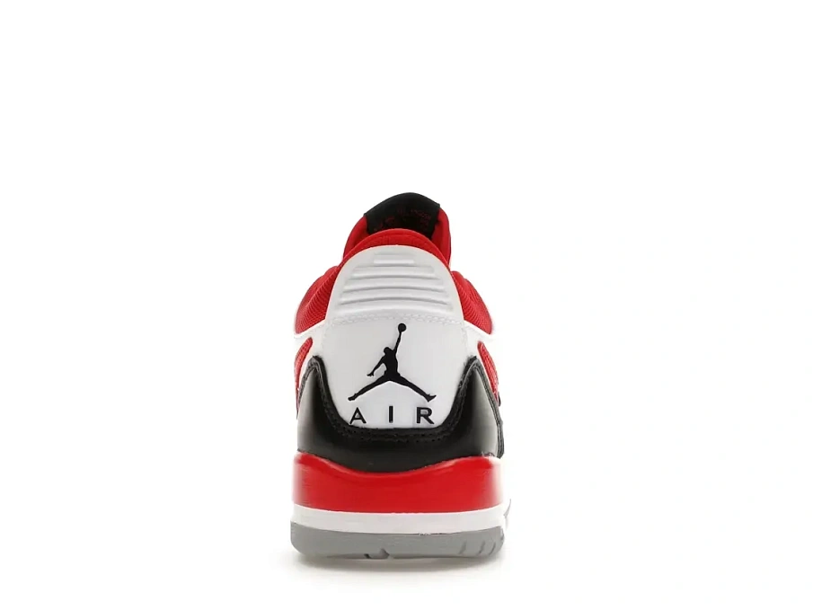 Фото № 4 с приближением к товару «‎Jordan Legacy 312 Low»