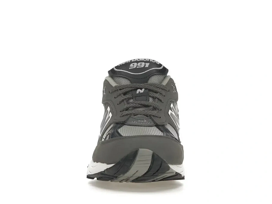 Фото № 2 с приближением к товару «‎New Balance 991»