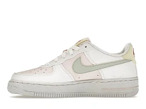 Фото № 3 с приближением к товару «‎Nike Air Force 1 Low»