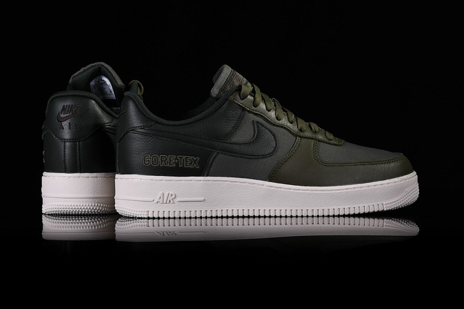 Фото № 2 с приближением к товару «‎Nike Air Force 1 Gore-Tex Medium »