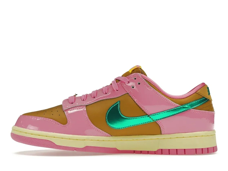 Фото № 3 с приближением к товару «‎Nike Dunk Low QS Parris Goebel »