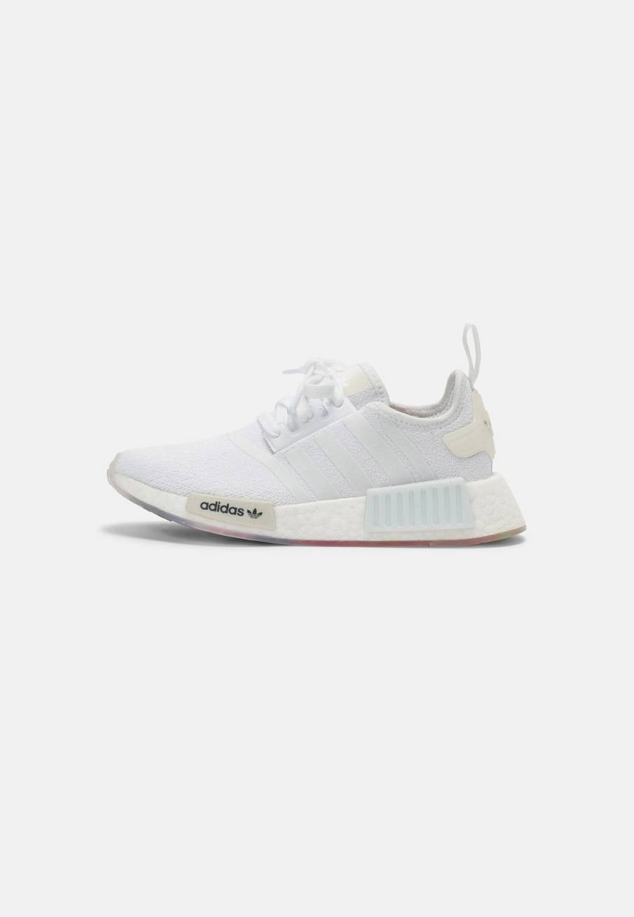 Фото № 1 с приближением к товару «‎Adidas Nmd R1 Pride »