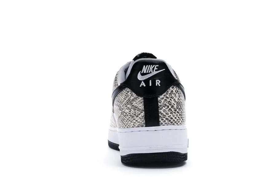 Фото № 4 с приближением к товару «‎Nike Air Force 1 Low Retro Cocoa Snake (2018)»
