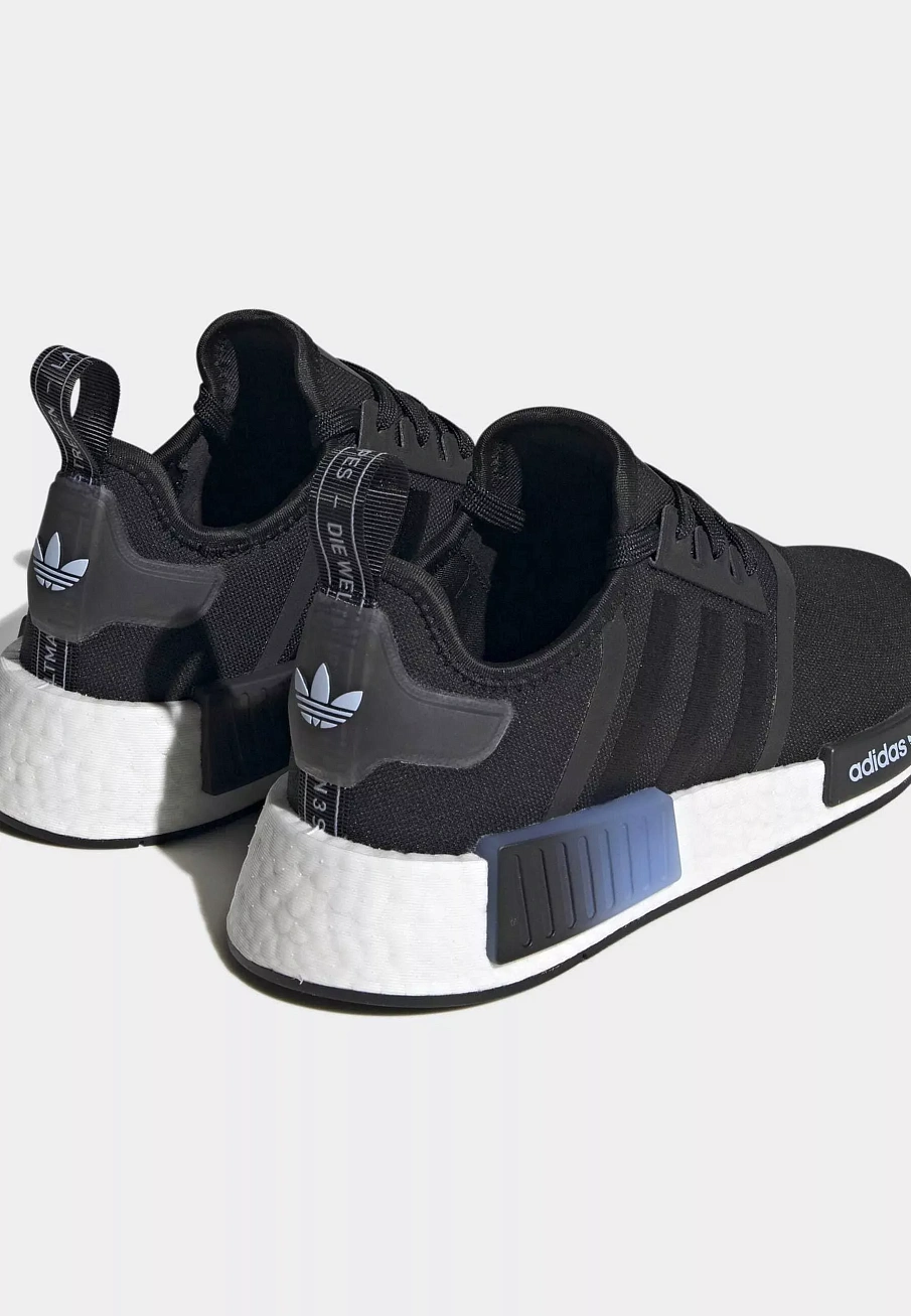Фото № 3 с приближением к товару «‎NMD_R1 W»